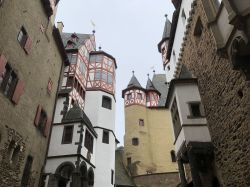 121 Burg Eltz