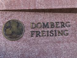 001a Domberg
